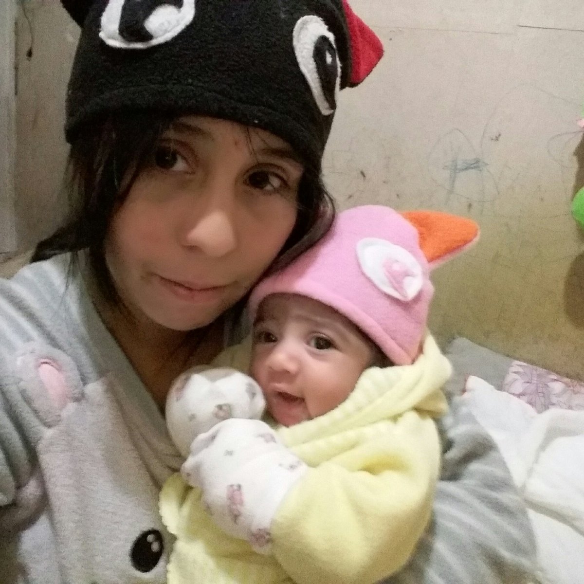 romywolf151's tweet image. iguales 😀😀😁😍💚💜