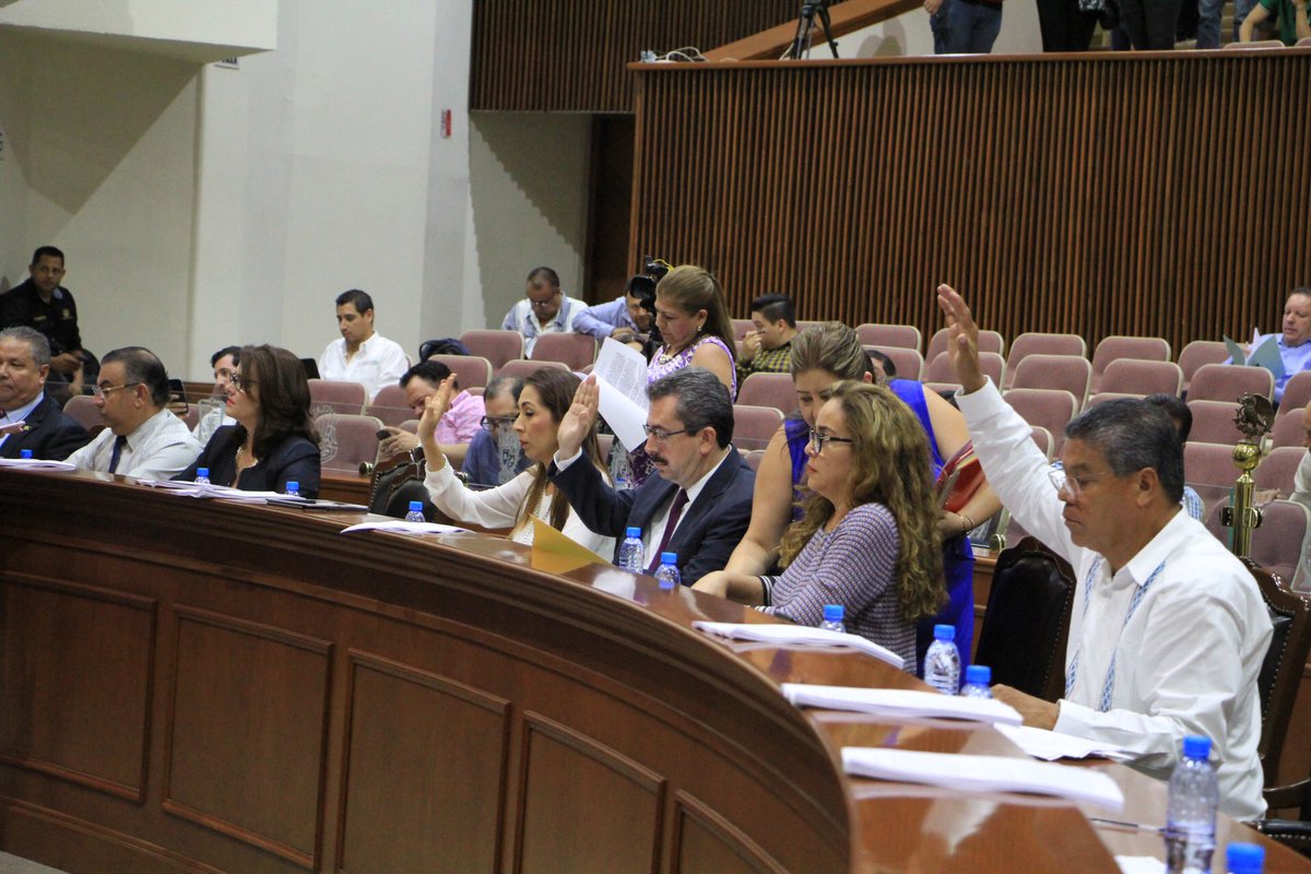 goyo310's tweet photo. Pide LXII Legislatura abasto de medicamentos en hospitales públicos de la entidad https://t.co/irtIDJBWWz https://t.co/Nbleq1j3YM