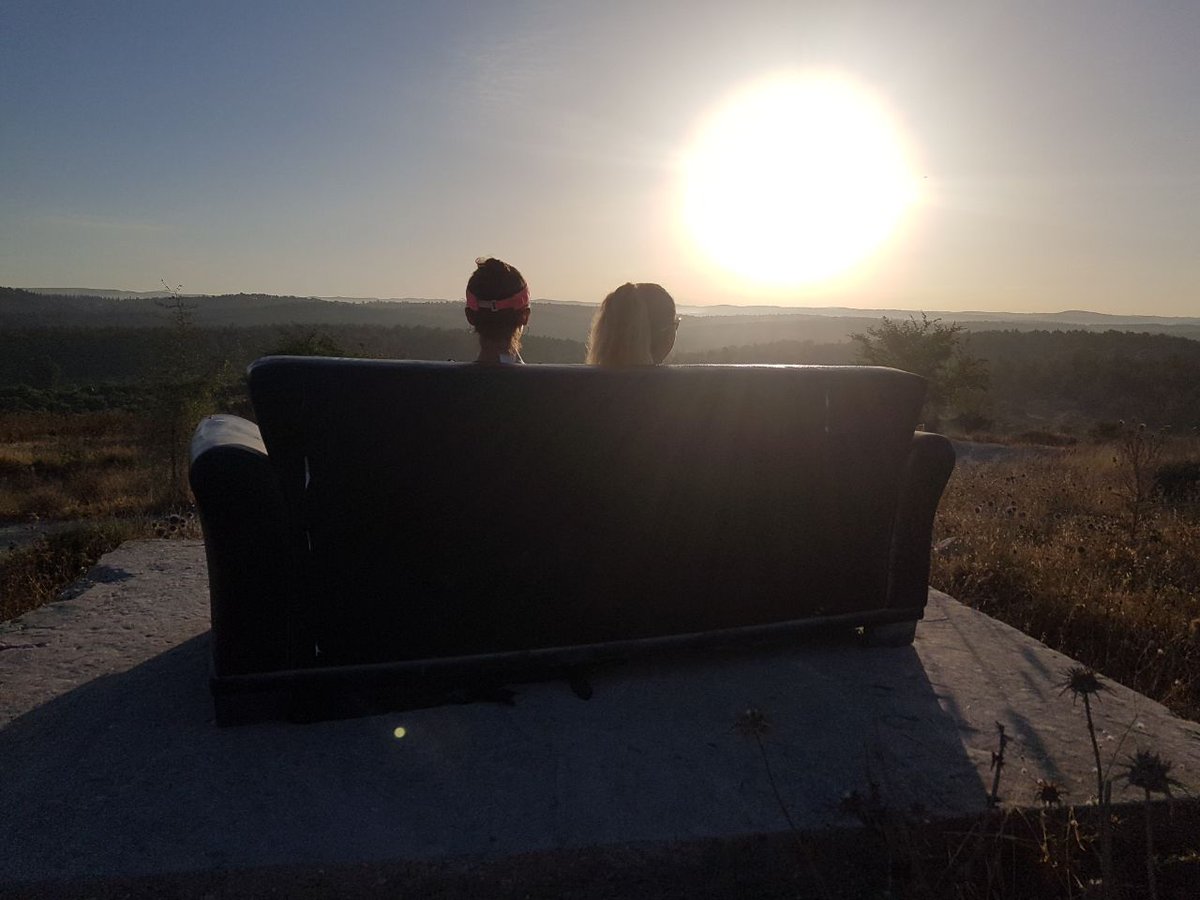 יום אחד בני, וזה.