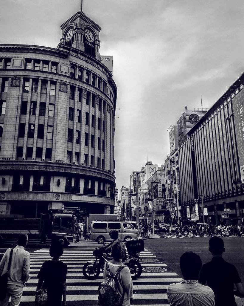 grizzly_1969's tweet photo. #quaphonepx #lgv33 #ginza #monochrome https://t.co/MhOyRhUhwk https://t.co/0wvKm2blBu