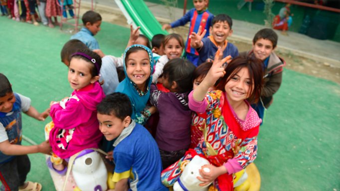 SBSVoices's tweet photo. #refugee #kids - we can't change their past but we can help them have a good life in #Australia once they're here https://t.co/nPkNNrmK7N https://t.co/G6K818aHxq