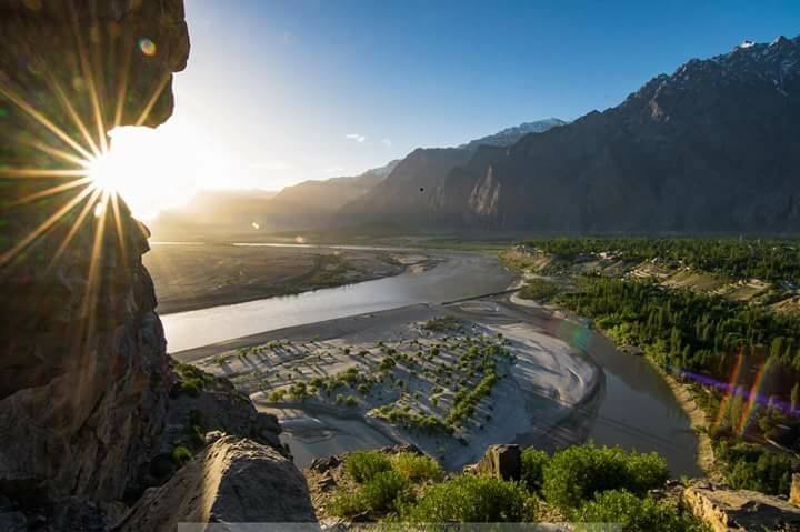 IndusDale's tweet image. Sunrise at Kharphocho Fort, #Skardu.
#Pakistan