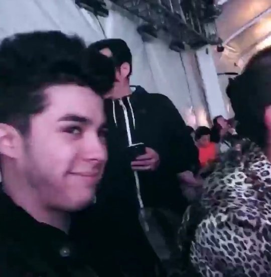 Esmebautista96's tweet photo. Solo da RT y no digas nada😹
 
#MTVINSTAMXBAUTISTA
#PREMIOSMTVMIAW https://t.co/1pXSCIbzsH
