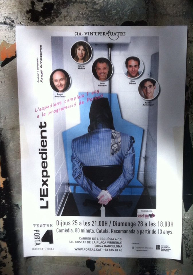 aamazares's tweet photo. #lexpedient ha fet l'any a @Porta 4teatro, 1 i mig voltant.👏👏👏👏 https://t.co/35fVUrYZU0