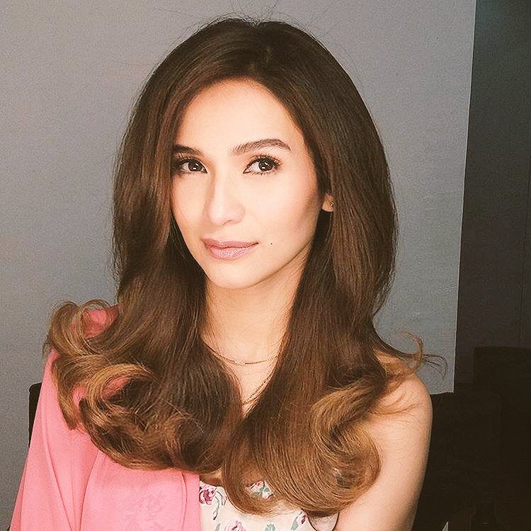 Official HT for tonight's third episode is : #MLFTSSteffisEssay @mercadojen