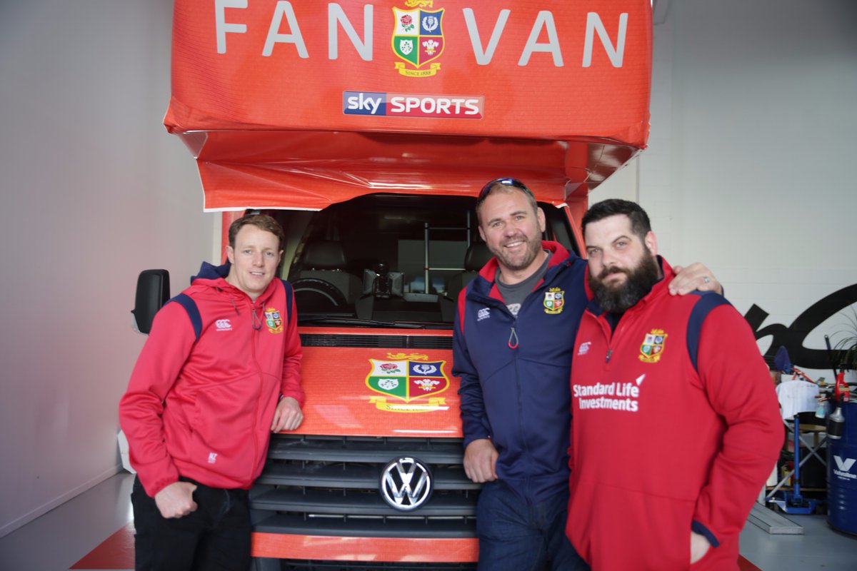 WATCH: #FANVAN &amp; <a href="/ScottQuinnell/">Scott Quinnell</a> meet for the 1st time. Follow him around NZ for the next 6 weeks! #LionsNZ2017- skysports.tv/rzi8lp