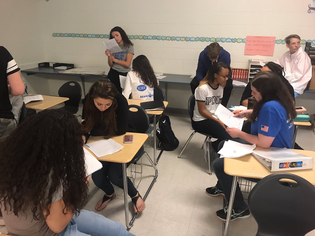 twoguysde's tweet photo. Peer Review is the best review!!!! #feedback #werelearning #education @edu_match https://t.co/m48WOKgdh6