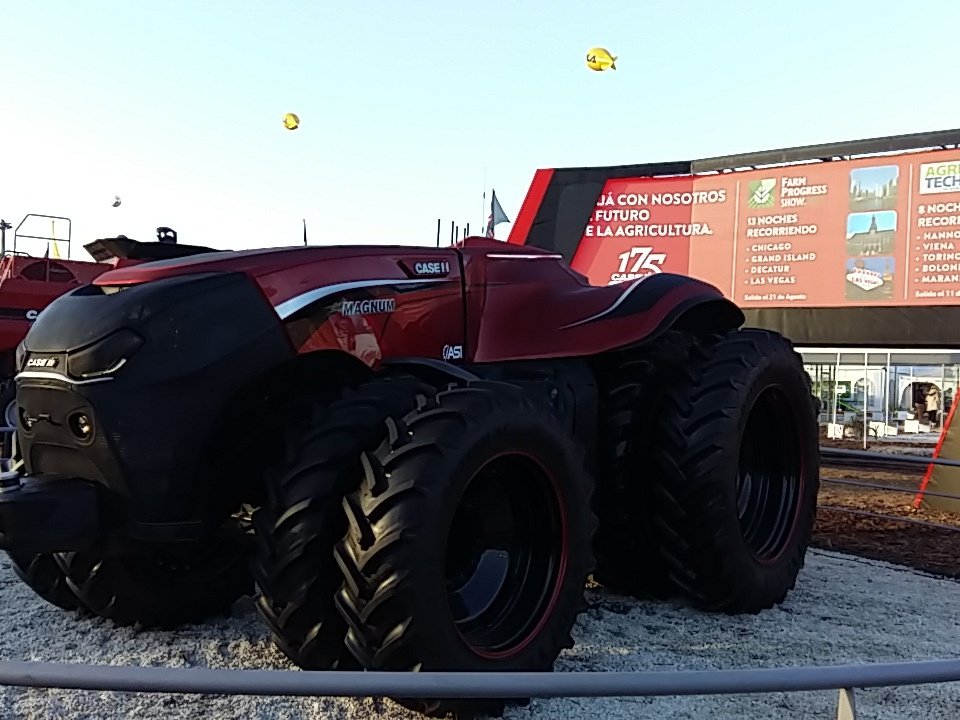 sebasgimenez's tweet photo. @CaseIHArg con el Autónomo en @AgroActiva https://t.co/kPeCTXIn7I