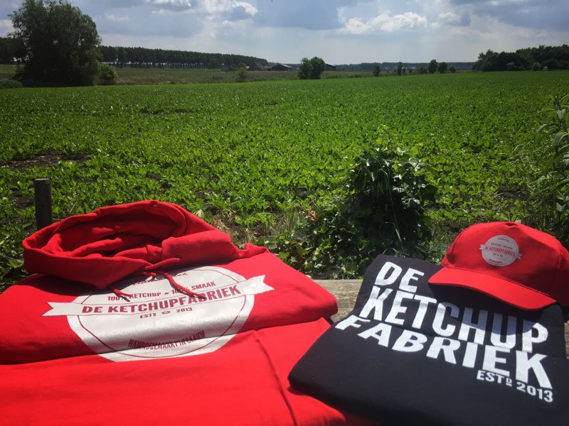 rubenketchup's tweet photo. Wist je dat we ook een fanshop hebben in De Ketchshop? Lekker in het zonnetje met het t-shirt van de fabriek aan op het terras zitten. https://t.co/nzNhku8sCl