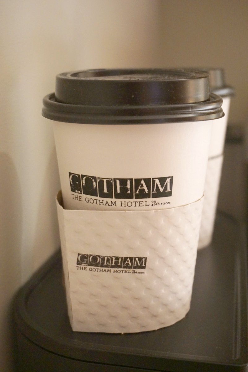 thecrownwings's tweet photo. My hotel disaster in NYC https://t.co/OcruJlI7By #travelblogger #travelbloggers #TravelTheWorld @TravelBlogsRT @FmaleTrvlBlogrs https://t.co/O1S4FUr5YH