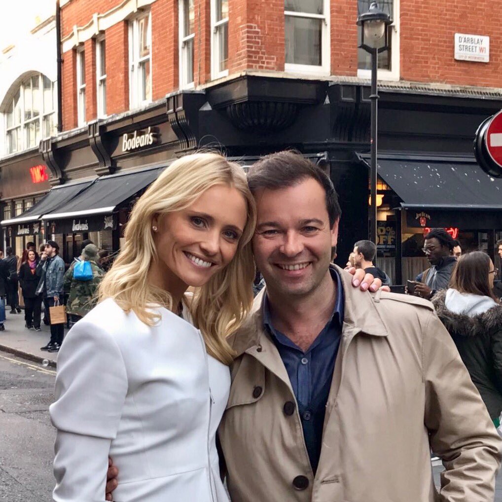 Peter was gezellig op visite bij mij in Londen. Zie vanavond om 21.30 uur op RTL4 'Van der Vorst ziet sterren'!