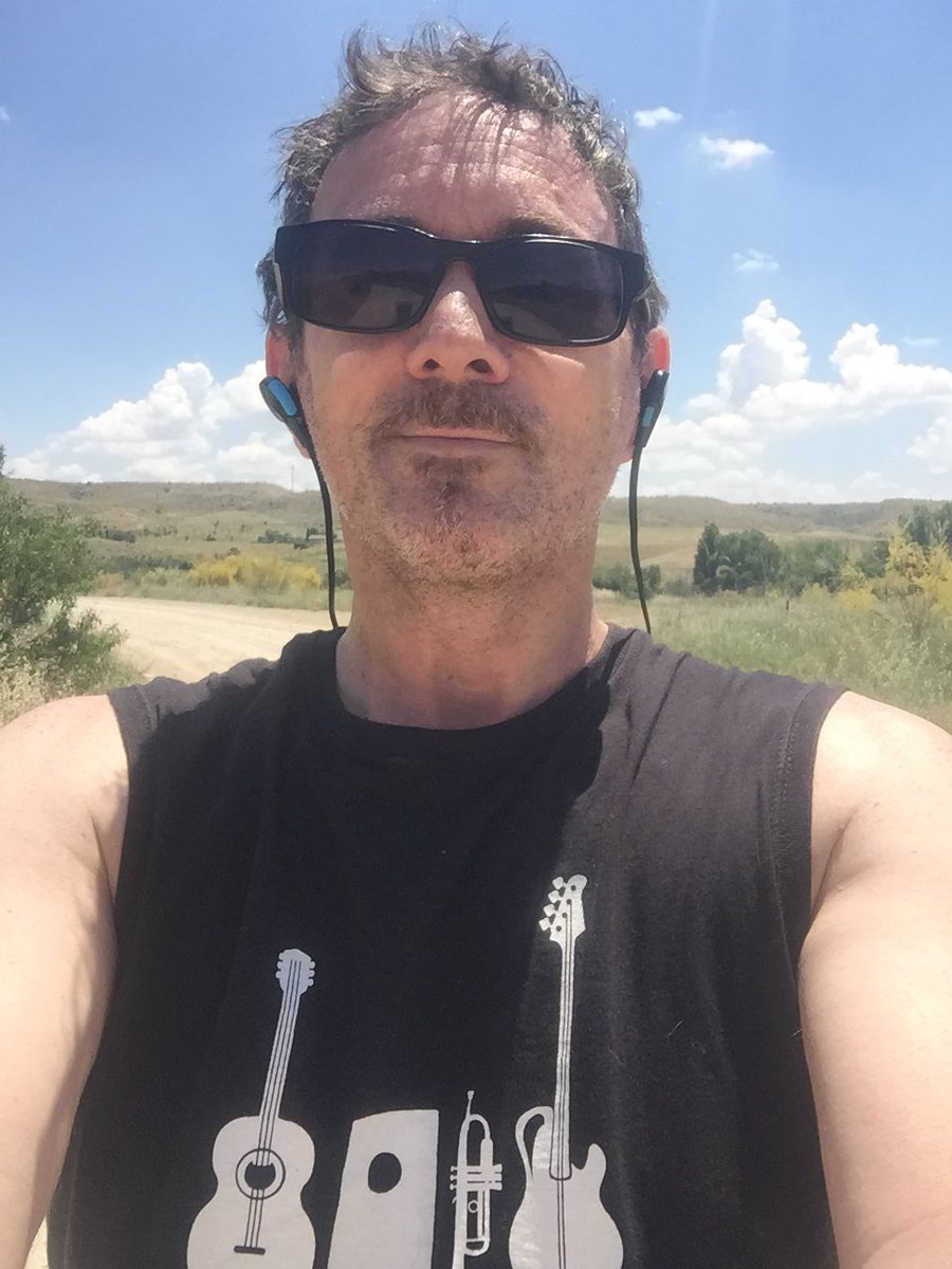 garrettwall's tweet photo. Getting a walk and some sun in before #Ireland 😜@TrackDogsMusic @CentralArts1 @HarbourBar @hillfest2017 @IrelandBikeFest @bloominthepark https://t.co/8HGhFv37AK