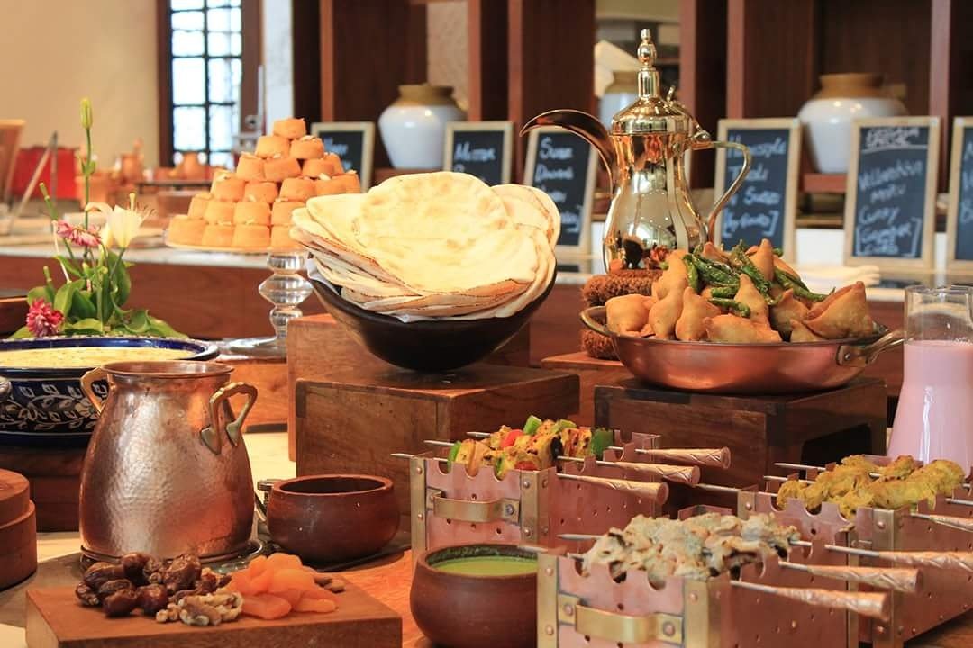 kochimarriott's tweet photo. #kochimarriott
Indulge in #Ifatri treats from across the country at Kochi Kitchen. https://t.co/pxkUk8AOmM
