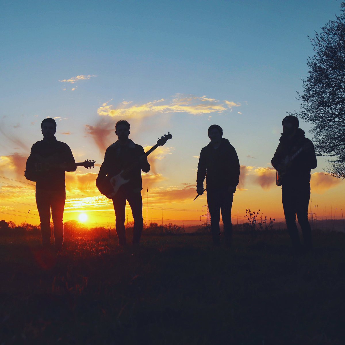 Come and see us play an intimate show at The Kings Head pub in Ongar on the 23rd of June

We will be on at around 9:00

See you there ~ MC ~