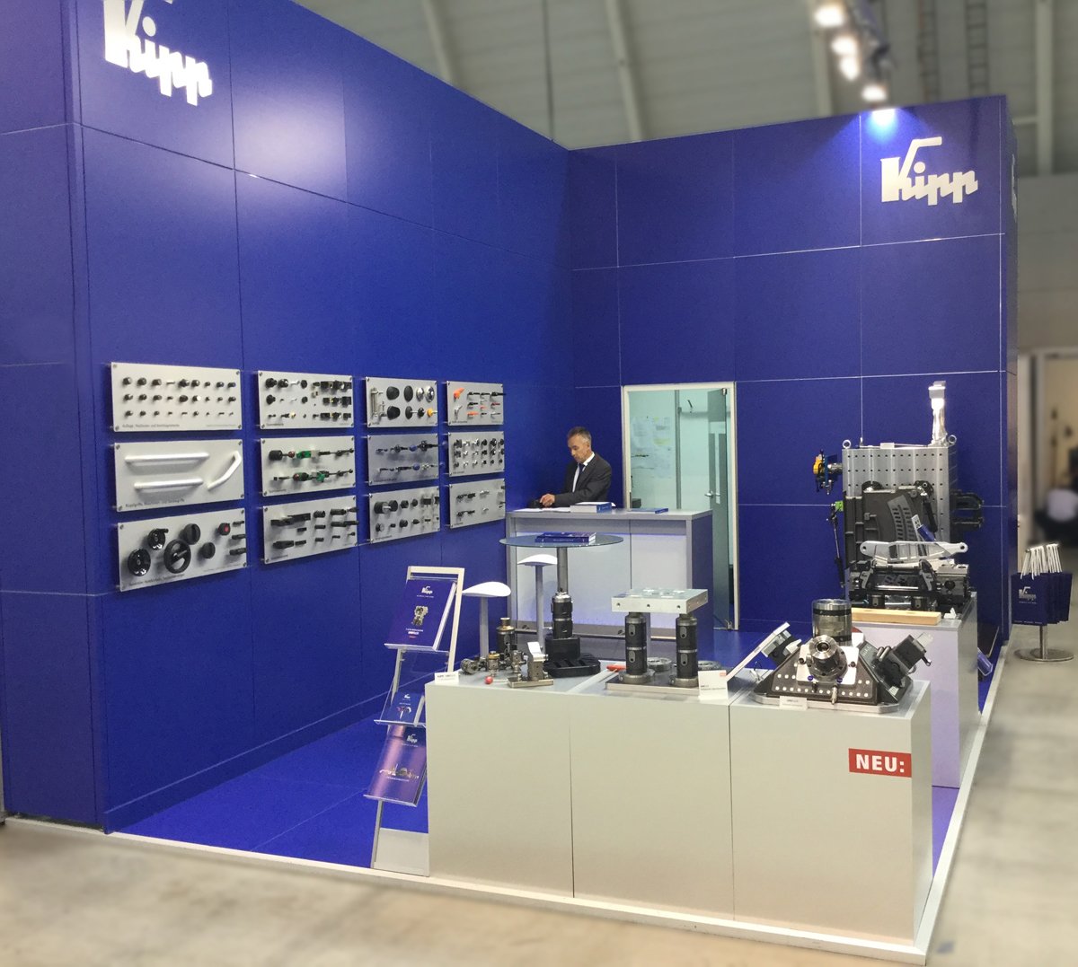 KIPPWERK's tweet photo. #KIPP im Messefieber: #MEX2017 
Halle 3 | Stand 3B56 

#5achs #Stabilisator #Spanner #UNIlock #Modulsystem #Spannsystem https://t.co/XsBmQOxPyf