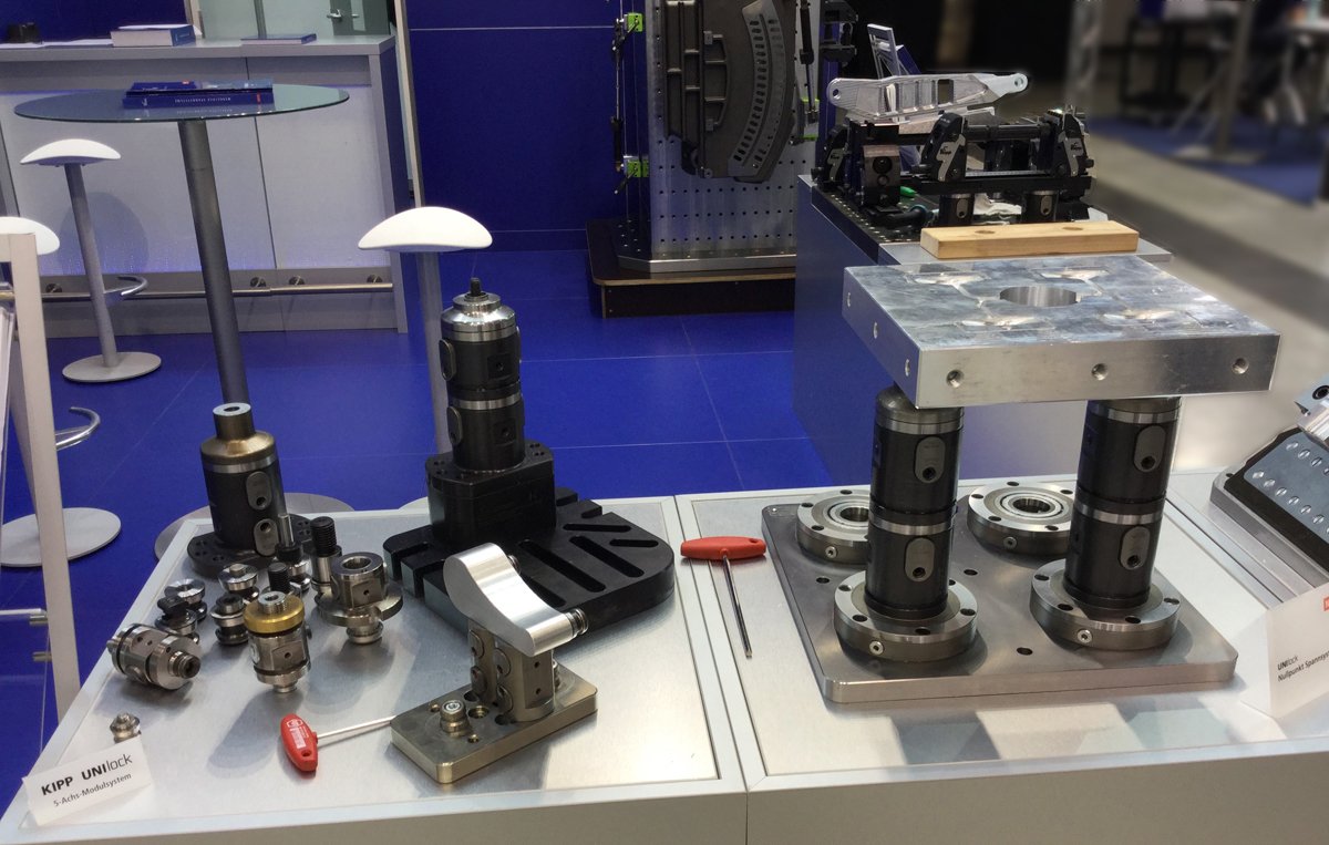 KIPPWERK's tweet photo. #KIPP im Messefieber: #MEX2017 
Halle 3 | Stand 3B56 

#5achs #Stabilisator #Spanner #UNIlock #Modulsystem #Spannsystem https://t.co/XsBmQOxPyf