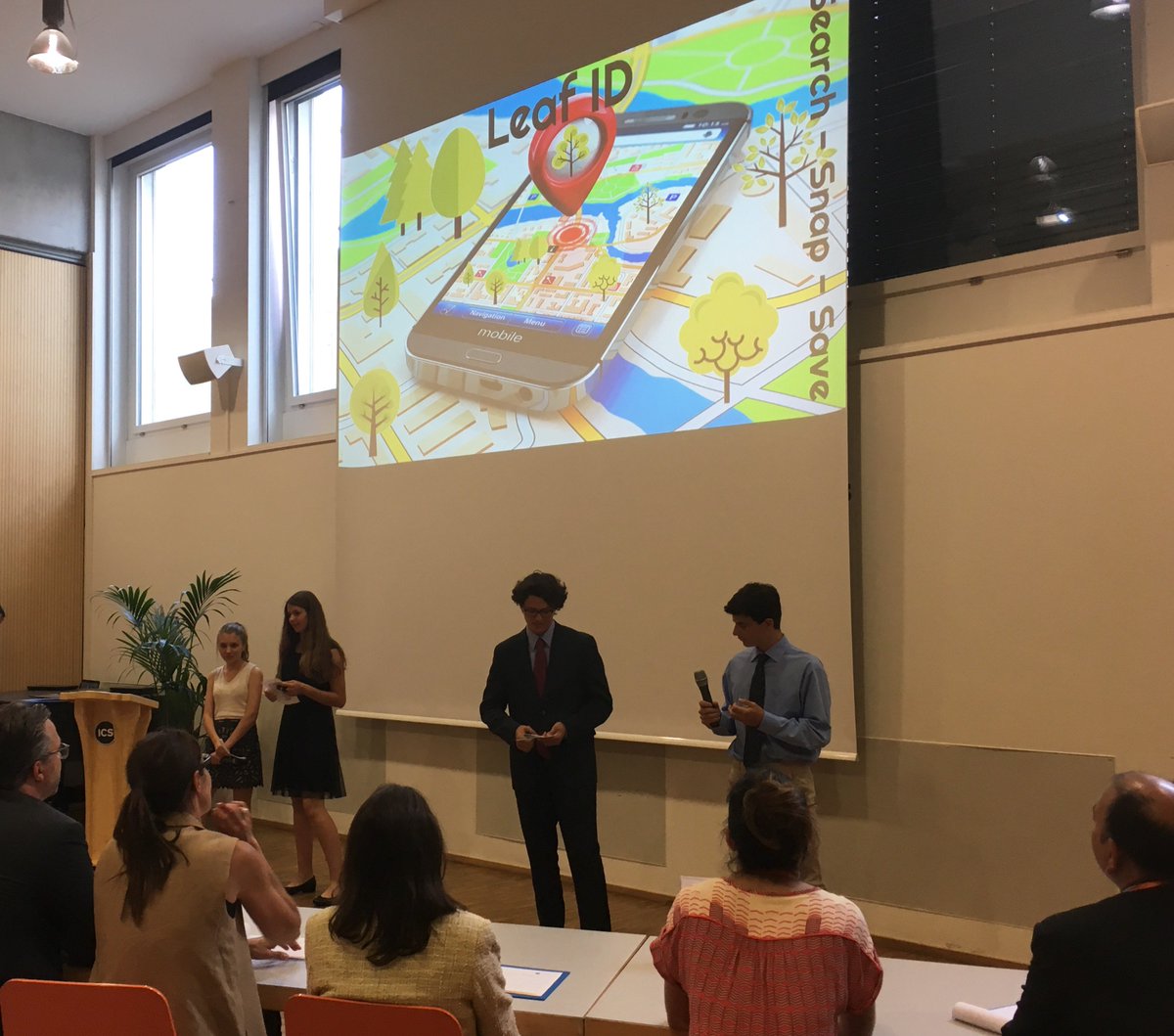 ICS_School's tweet image. Congratulations to the Grade 9 students who presented their Sustainable Idea to the Julius Bär Bank yesterday. #innovativeapp #LeafID