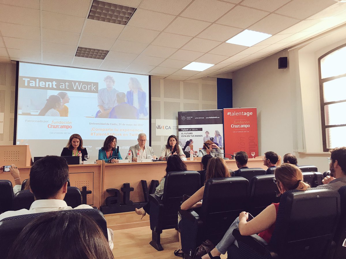 angoglez's tweet image. ¡Comenzamos #TalentAtWork en @univcadiz! Va a ser una buena jornada 😊