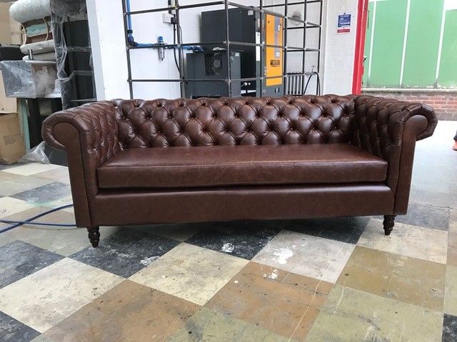 InsideOutLtd's tweet photo. #workshopselfie of our always classic #Chesterfield sofa https://t.co/fuasWEa0P1 https://t.co/vPEiLxOPWS