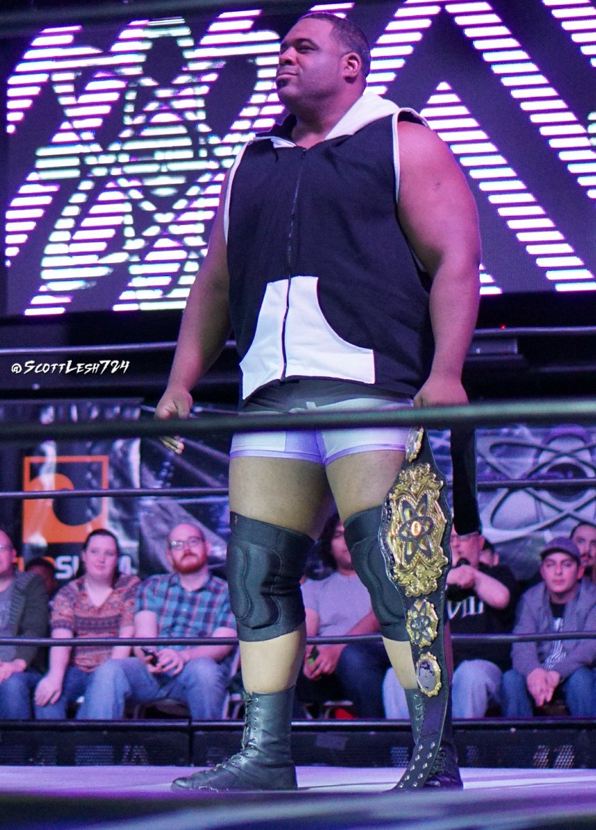 ScottLesh724's tweet photo. Soon? @realkeithlee #EVOLVE82 https://t.co/4odJWnmmJn