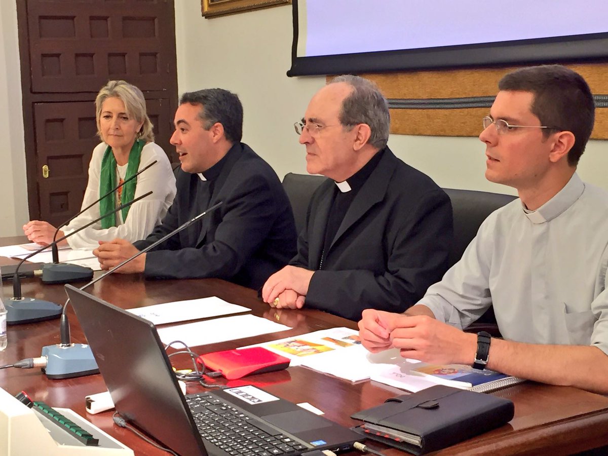 CubicaMLab's tweet photo. Estamos encantados de que @Archisevilla1 haya confiado en nosotros para su proyecto web. Asistimos al #jmcs2017 #Iglesia #NuevasTecnologias https://t.co/95GLFRGv9l