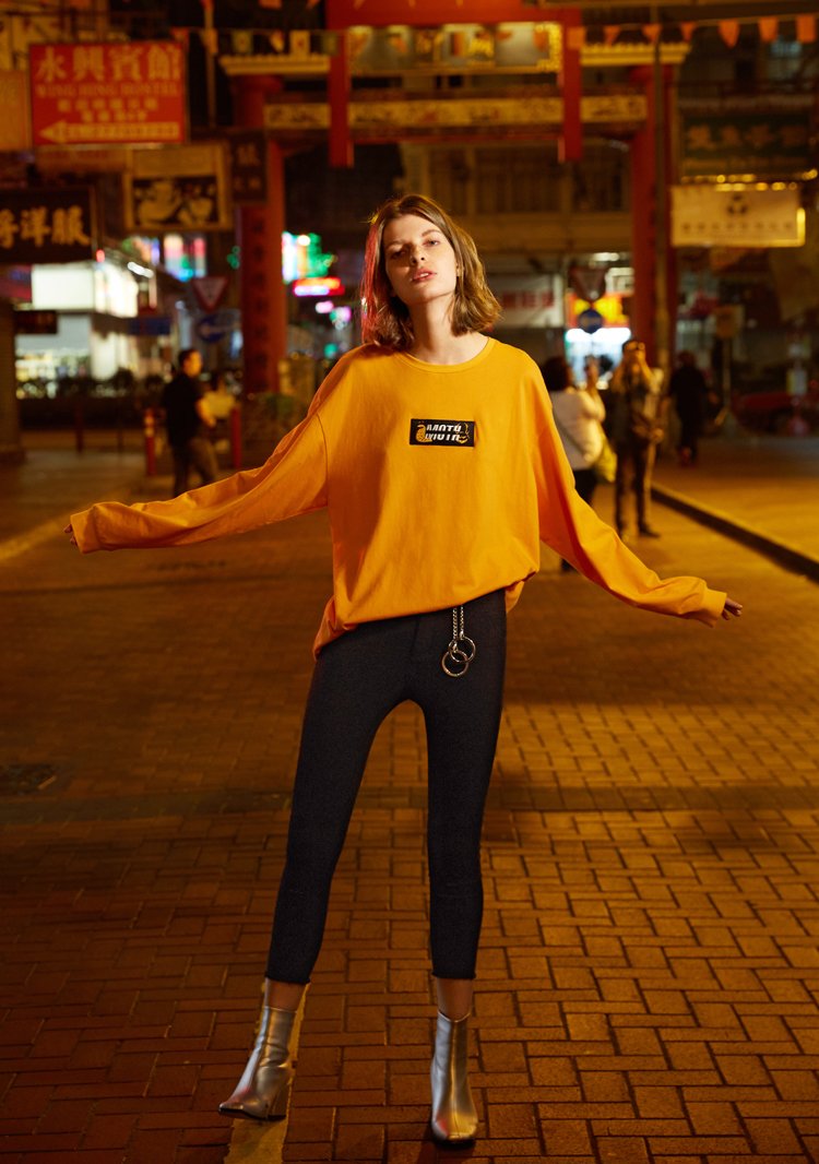Ourmall_app's tweet photo. This picture name is "Leave me alone"
https://t.co/VWKaufI26V
.
.
.
.
#ourmall #dress #fashion #streetstyle #blogger #shirt #jeans https://t.co/skmieOyi3I