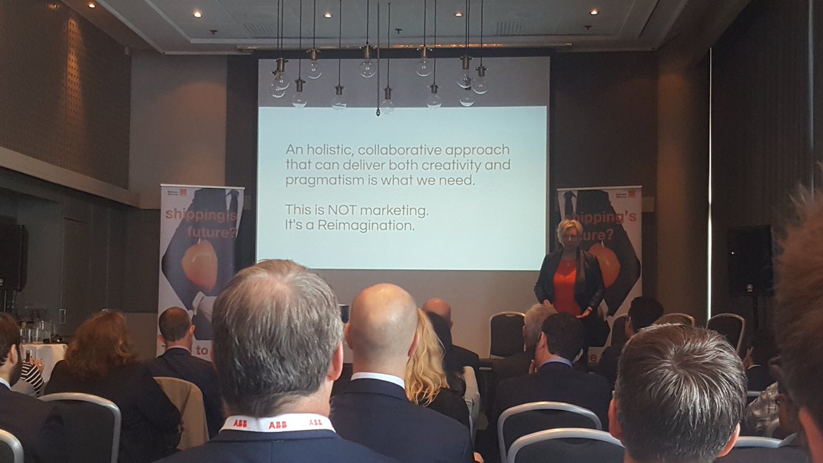 MaraisSWE's tweet image. Word! @Futurenautics #orangesofa #norshipping