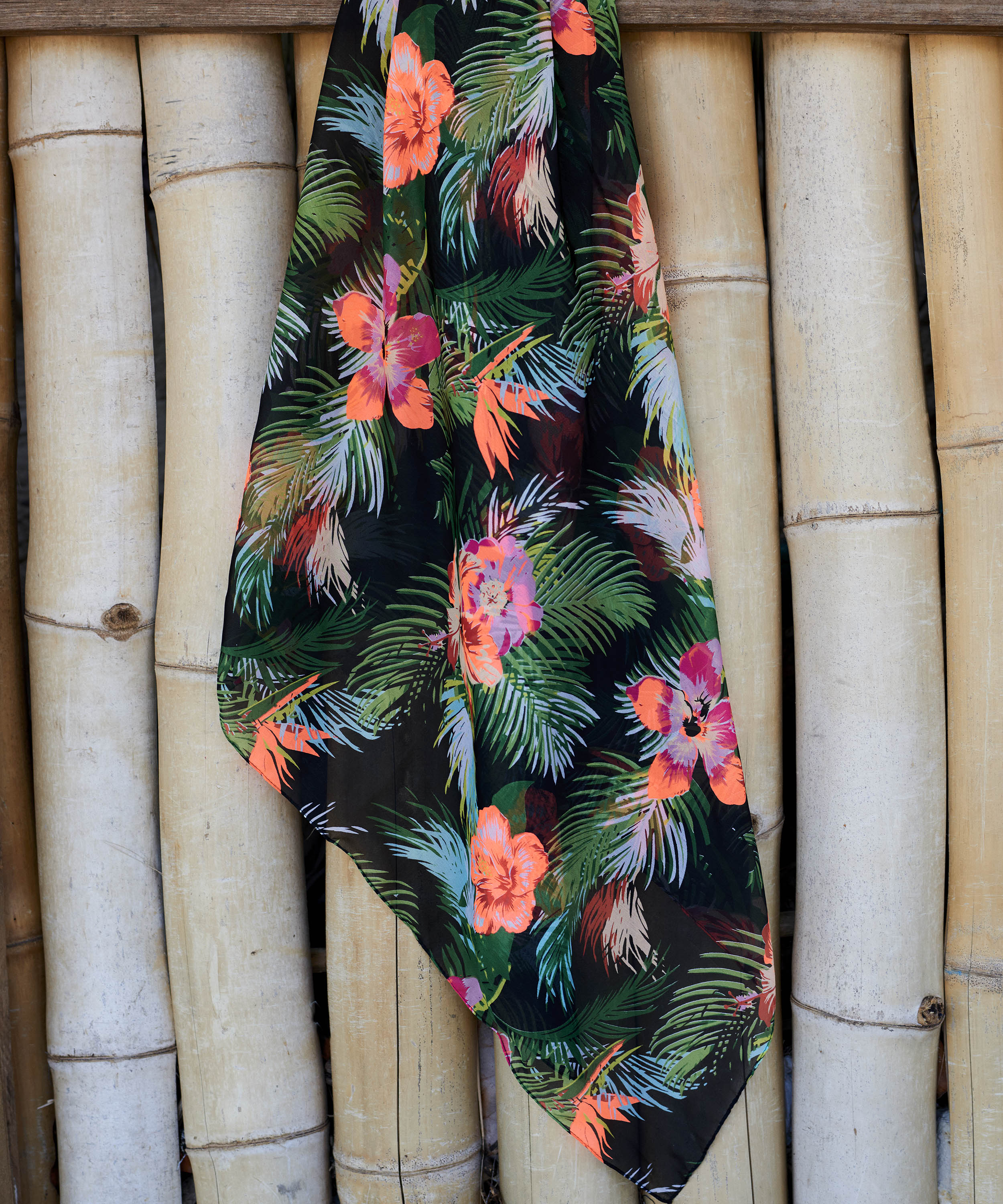 nep Nauwkeurig Verder Hunkemöller on Twitter: "You can use this tropical pareo as a scarf, a  skirt, a dress over your bikini and much more! > https://t.co/4j8FGjHH7Z # hunkemöller #pareo https://t.co/9NQJ4jhAVs" / Twitter