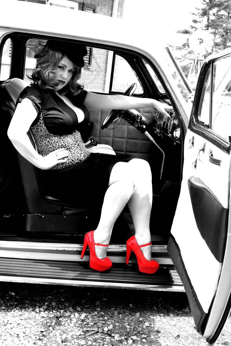 Sarah_Samedi's tweet photo. Here's another entry to @projectmichael's #pinup contest. #StMichaelsProject .... Feel free to RT this if you see fit! 😘 https://t.co/eIG7u3fWEk