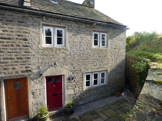 NeilWrightEA's tweet photo. Stunning 4 bed period #Property in #LowBentham £265,000 for more details visit https://t.co/3kALQEEl5i https://t.co/trhH08XuEA