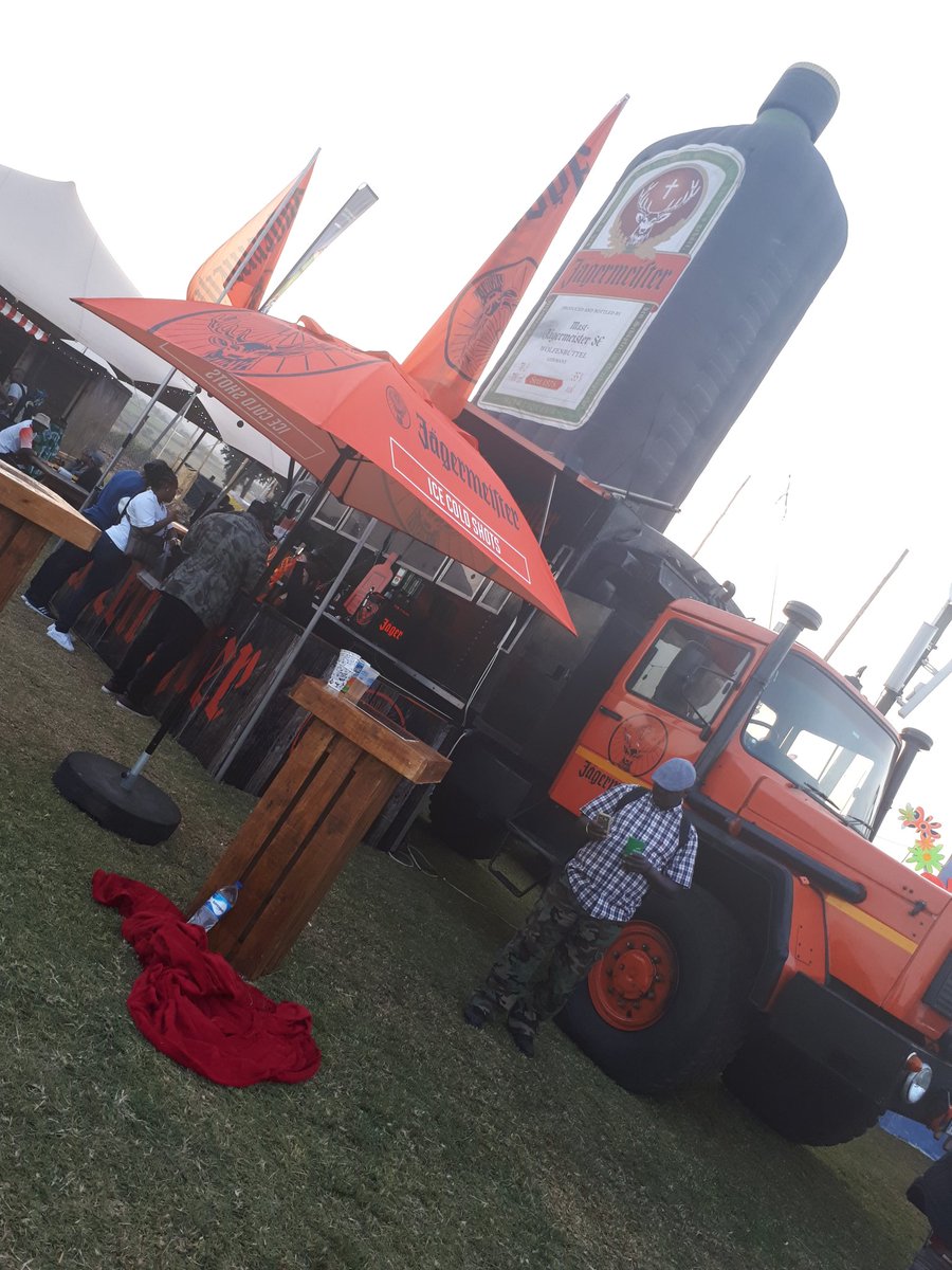 Ur_gal_zee's tweet photo. The coolest 'stand' at the #bushfire2017 festival, problematic too 😂😄🙆 #jagermeister 🔥🔥🔥 https://t.co/gfslRCMDs0