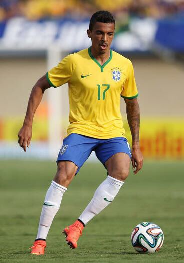 Frontini413's tweet photo. @noseasmalotv Es que en realidad es Luiz Gustavo... no encontré que poner al pie de la foto... https://t.co/pTs9CgymvD