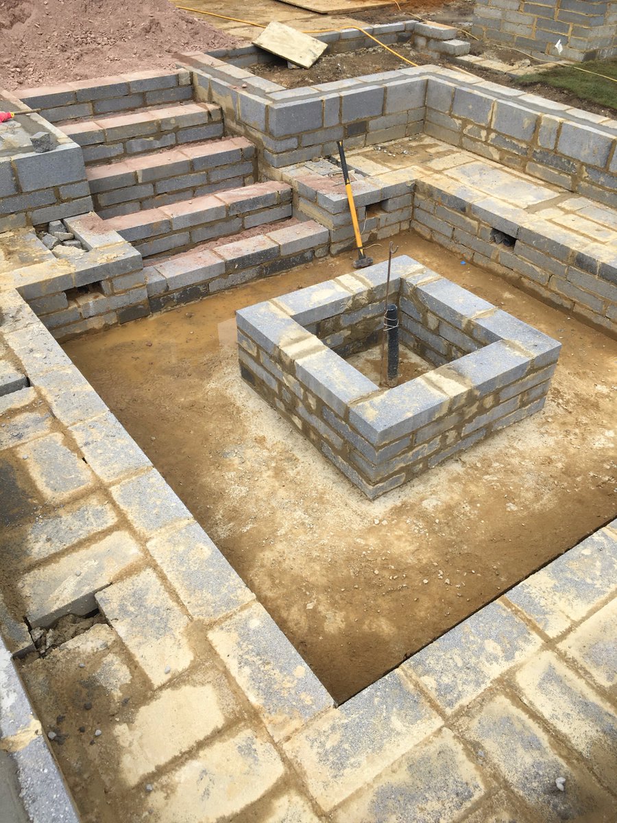 OpenviewLand's tweet image. Our project at Kingswood is taking shape with sunken seating &amp;amp; Fire Pit @LondonStoneSE Beige Indian Sawn Sandstone compliments it perfectly.