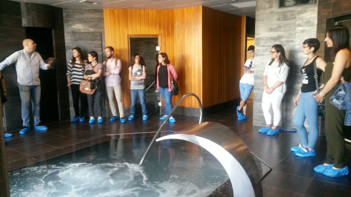 EstefaniiaaOC's tweet photo. Así de bien no lo hemos pasado en la práctica que hicimos en el @VahoSpa el pasado día
#TurismoEOILucena @lucenahoycom @glamourlucena @eoi https://t.co/yzoqt7uU30