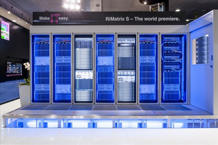 Rittal_ES's tweet photo. #RiMatrix S: Consigue un valor PUE de 1,15 con el #DataCenter modular #Rimatrix S https://t.co/GPWpheCzok https://t.co/rJXNgivRBM