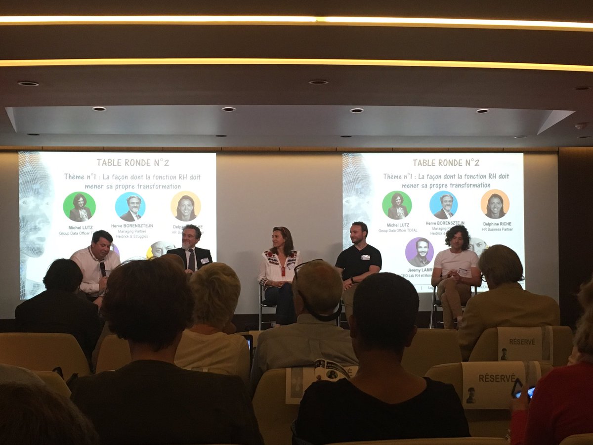 cgoguey's tweet photo. Début de la 2nde table ronde du #colloquerh2017 https://t.co/O8NfaT0WVi