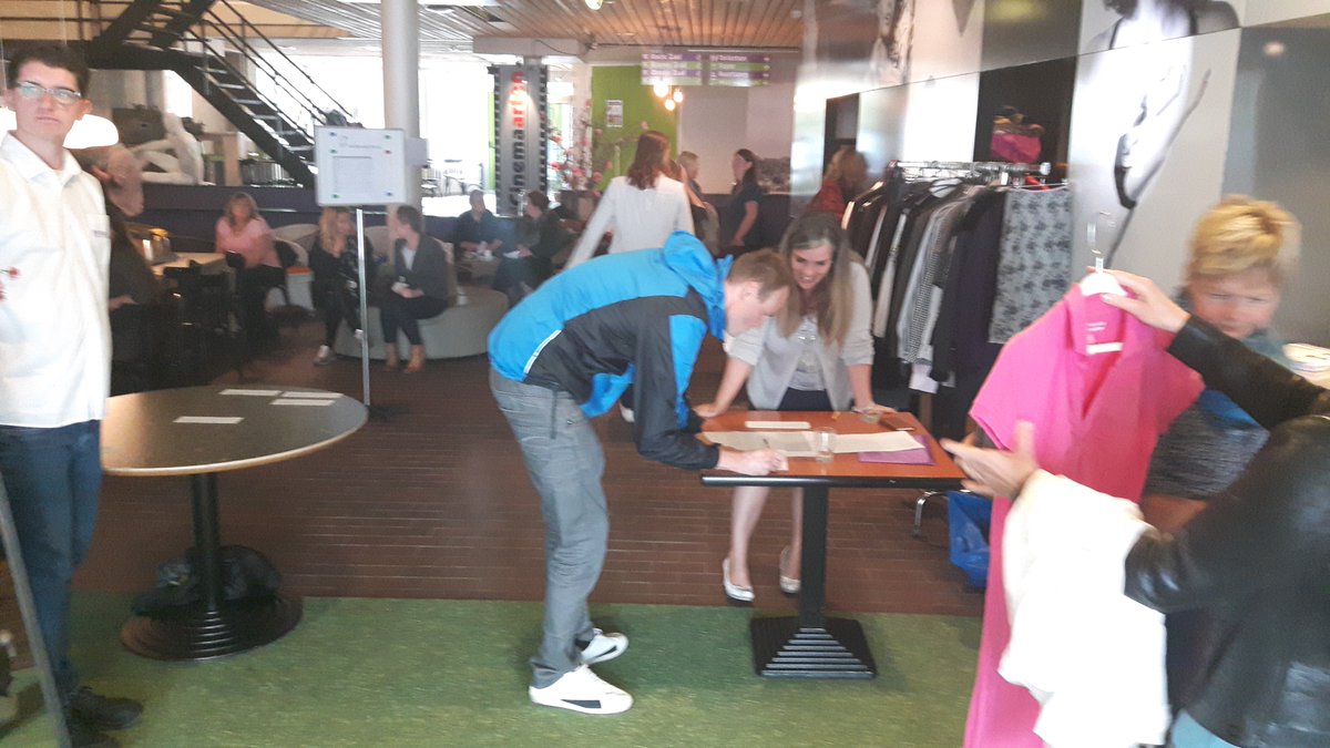 FeelGood_Work's tweet photo. Werkzoekend in Zaltbommel? Kom voor een energie boost en leuke middag naar FeelGood@Work op 14-6 in @poorterij! https://t.co/WZuoN5m5LI https://t.co/pBnBnp62BE