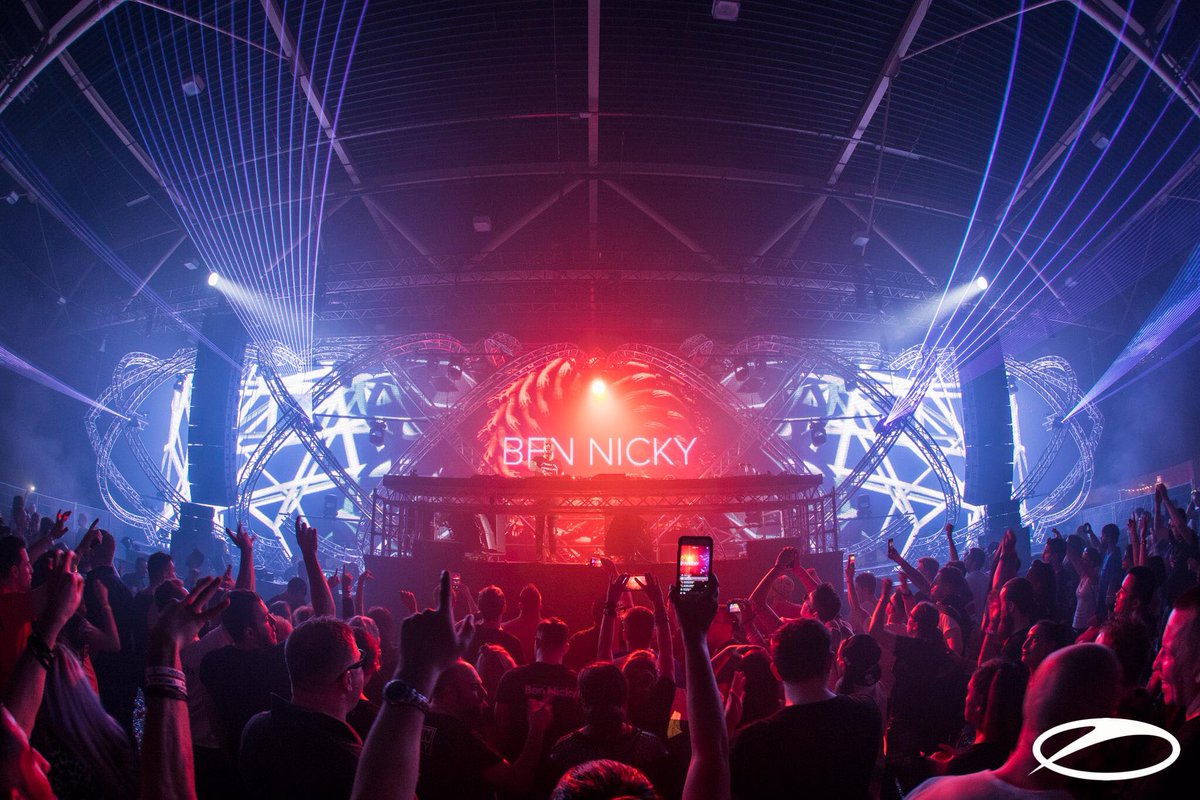 asot's tweet photo. .@bennicky was on fire at #ASOTFESTNL, but he's back at it again! His latest banger 'Cobra' is featured on #ASOT815: https://t.co/oPIfAA4y4P https://t.co/nNoZUexQPA