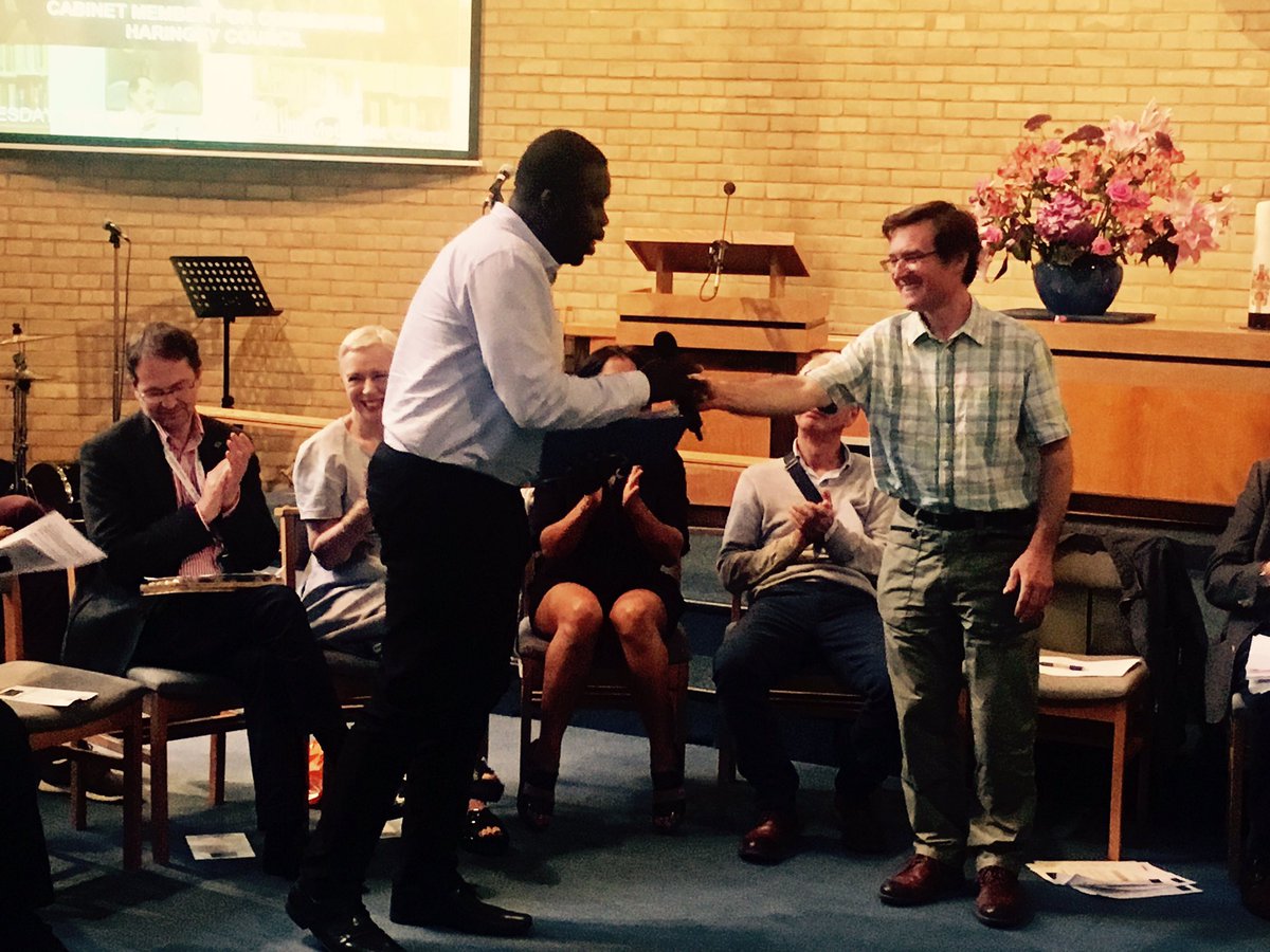 HaringeyCitize1's tweet photo. Thanks @Eugene_ayisi @haringeycouncil for accepting Muswell Hill Methodist application for #CommunitySponsorship of a Syrian Refugee family https://t.co/VFpEq5ac4v
