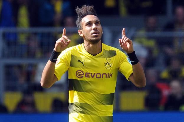 lnstantFoot's tweet photo. BREAKING ! 🔴

Yahoo Sport annonce que le PSG et Dortmund seraient tombés d'accord pour le transfert d'Aubameyang a hauteur de 70 M�� ! https://t.co/FJfajyBnJK