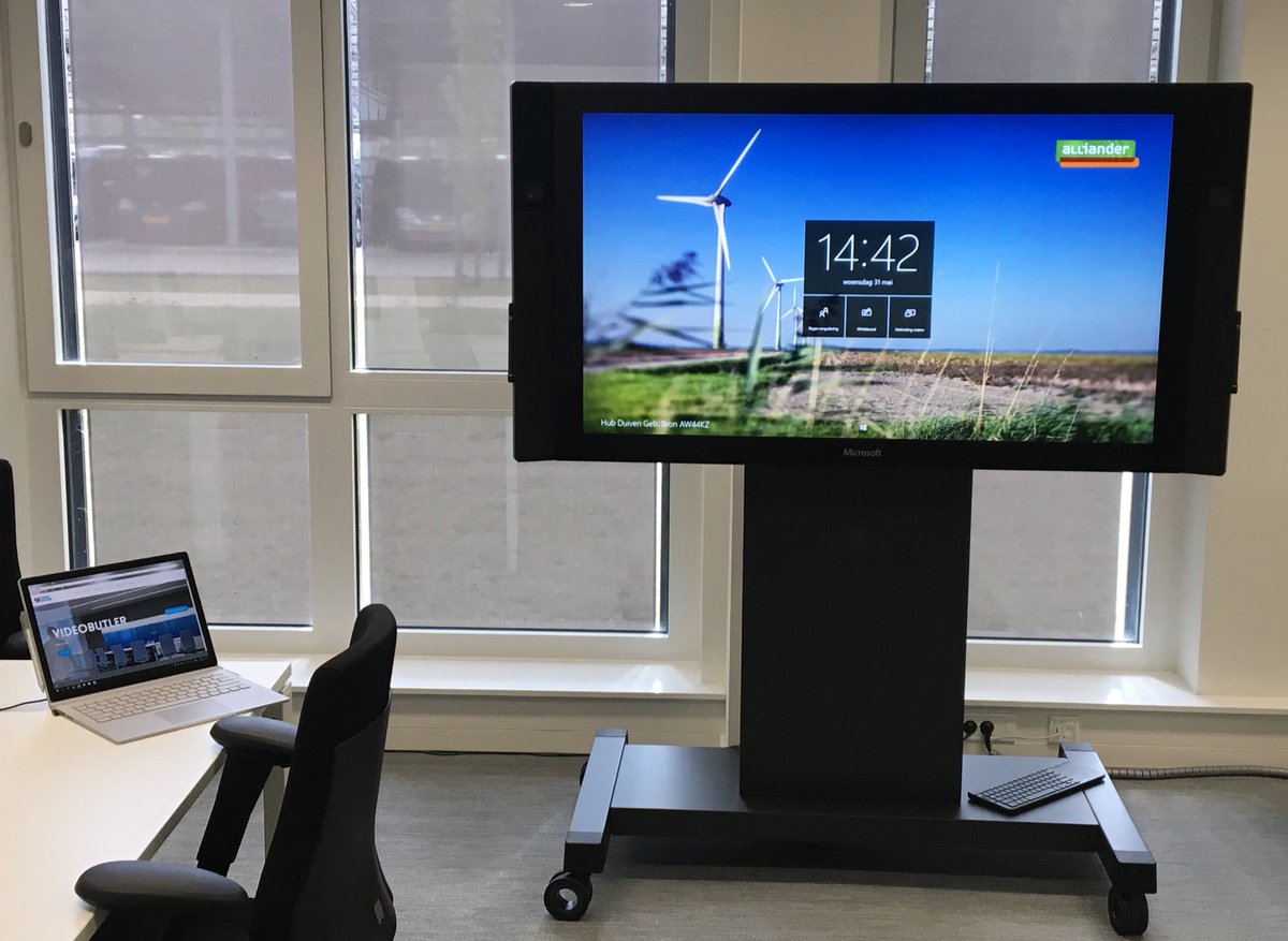 TeamUpRoom's tweet photo. Drie #SurfaceHub systemen opgeleverd voor @Alliander Op #RollingStand en dus flexibel #TeamUp met @VideobutlerNL en @Misco_Solutions https://t.co/Jnf791eu10