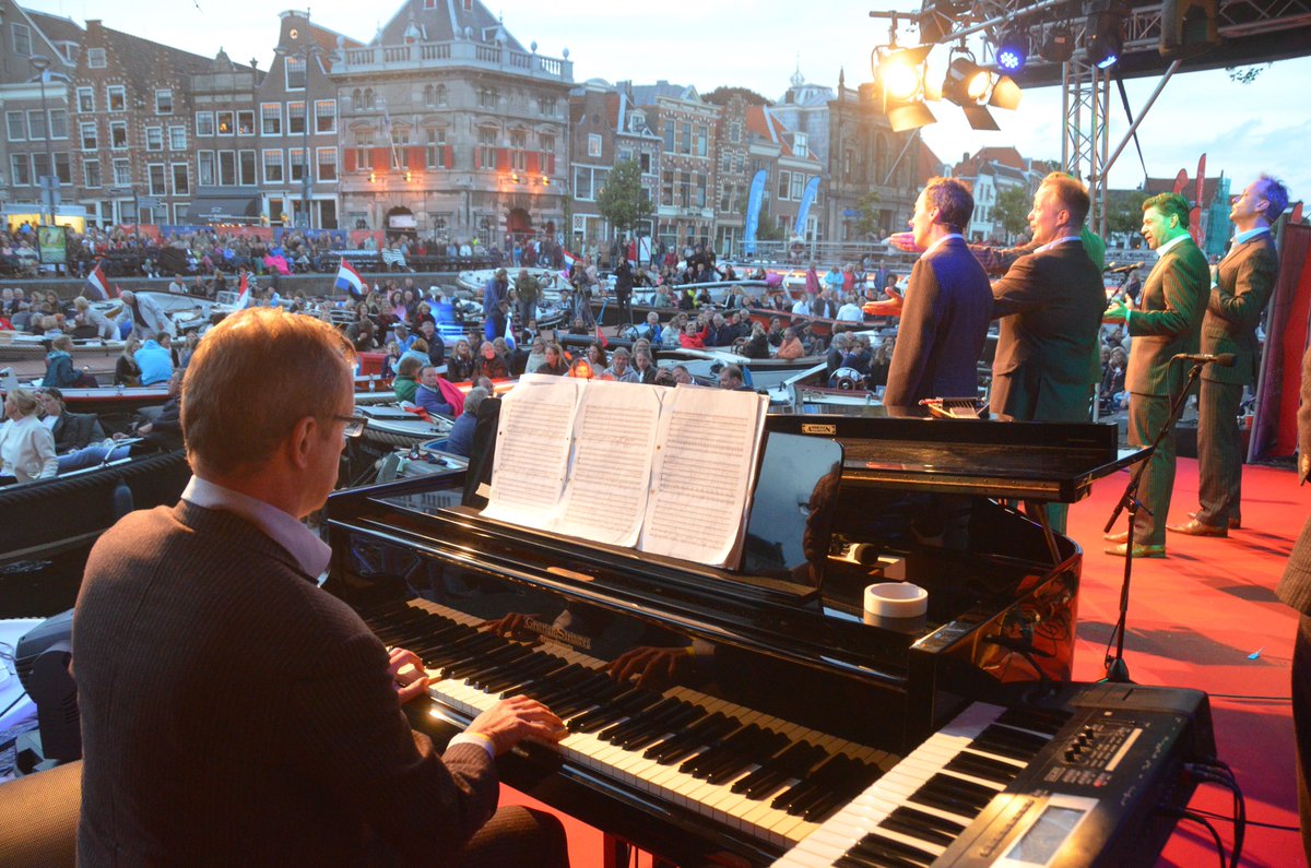 Spaarne_Concert's tweet photo. Wat Amsterdam kan, kan Haarlem ook! SpaarneConcert op 1 juli!
https://t.co/Sv5HMz0vi4 #amsterdam #prinsengrachtconcert #concert #muziekfeest https://t.co/jCb8lm2zg5