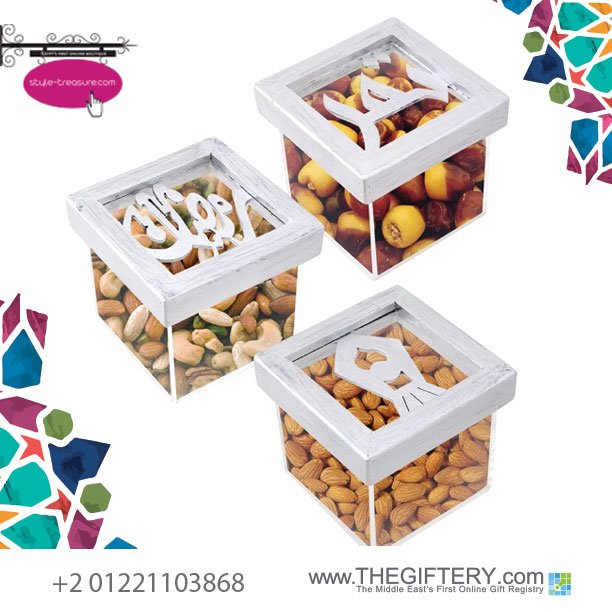 TheGifterycom's tweet photo. THE NUT / DATE BOX IN SILVER BY STYLE TREASURE. Available at https://t.co/aPbTpCKYiM! https://t.co/8c1YyWleLc