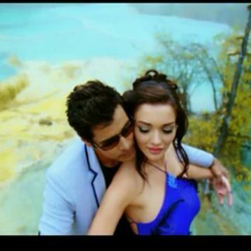 Priyank26330411's tweet photo. My favorite Hero and Heroine forever
#Vikram & #Amy_JACKSON https://t.co/RHVyjlkYnN
