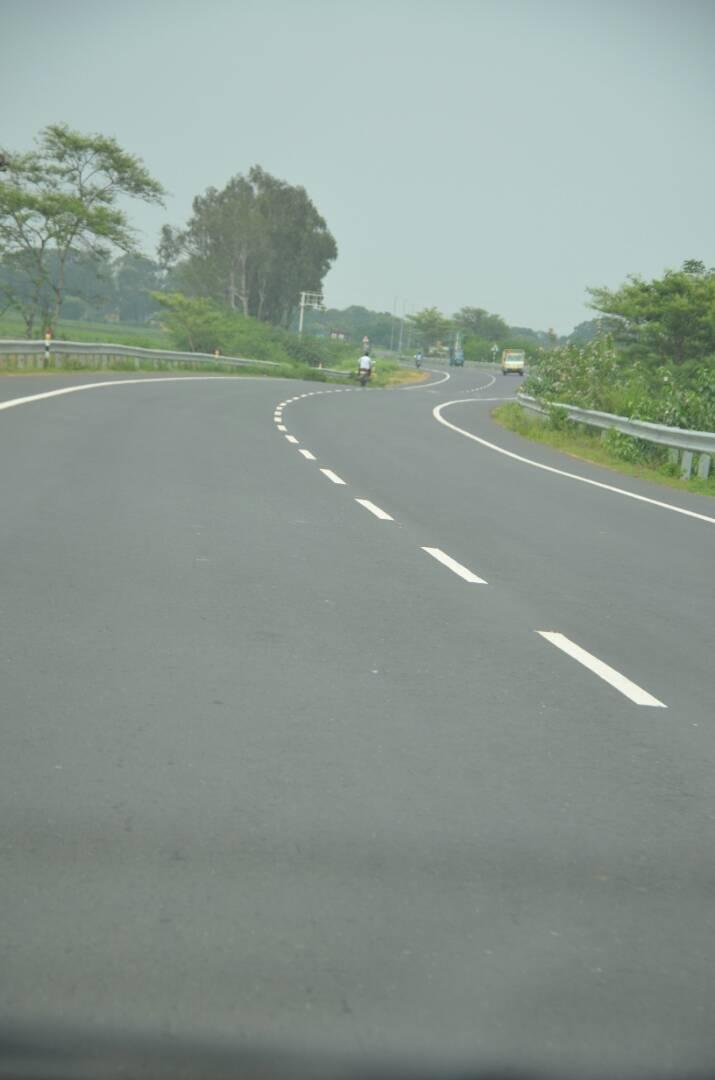 Mysuru_Infra's tweet photo. #Mysuru Highwayman 

NH 766 Mysuru T Narsipura  highway #MysuruInfrastructure https://t.co/gGaLeURV3E