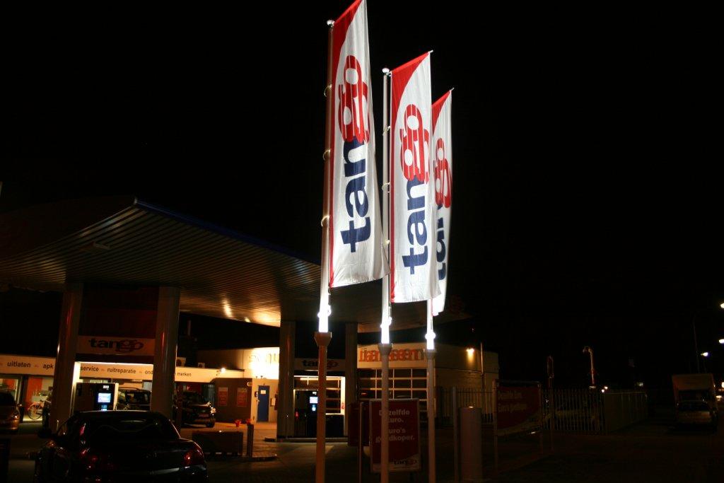 vlaggenlamp360's tweet image. @Hubbell_Ltg Could our product be something for your costumers? #flagpolelight #360degrees #LED