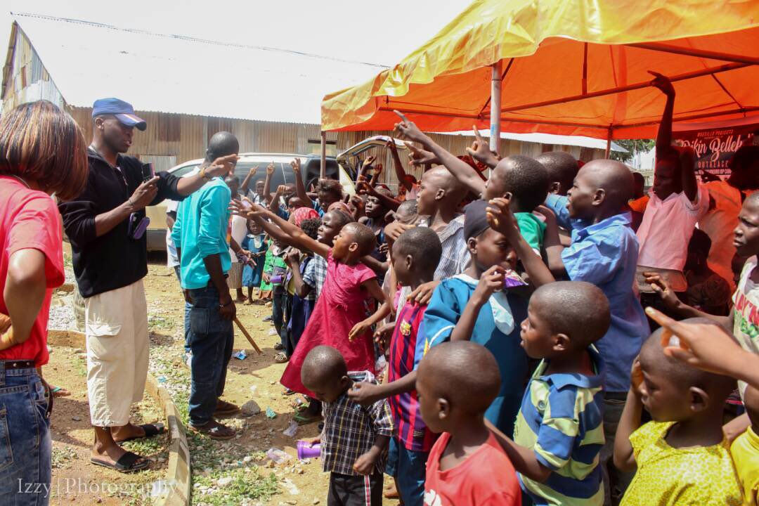 DianaSillo's tweet photo. Internally displaced #children in Abuja, all out wanting to participate in the hand washing demonstration. #2017Pikinbellefull #MoeSillo https://t.co/7JjTKLwmMV