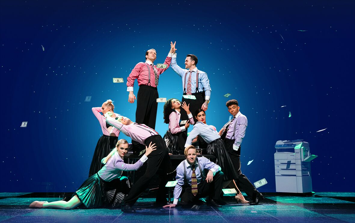 westendwilma's tweet photo. REVIEW: THE WEDDING SINGER (Liverpool Empire) ★★★ https://t.co/H5eI0dPK3l https://t.co/42xdHZEjbK