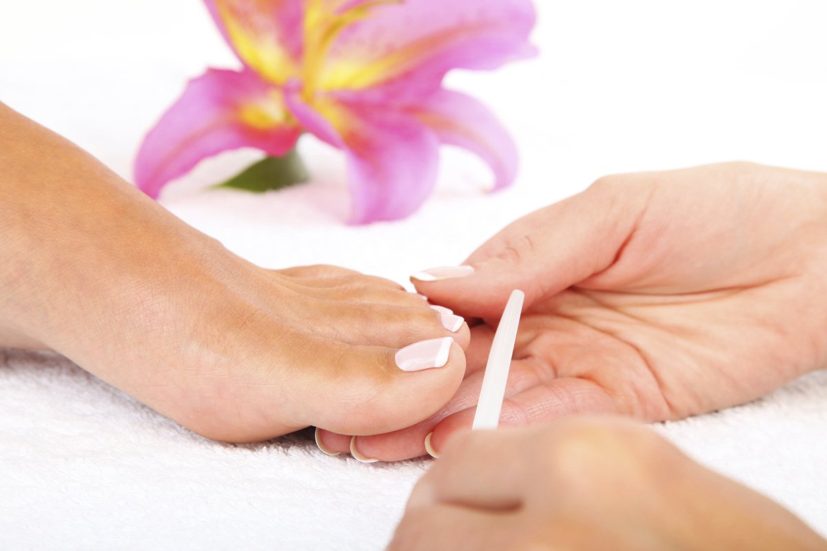 TTreatments's tweet photo. 20% off #Pedicures throughout June! 
With sandal weather nearly here get your toes ready to show off with one of our refreshing pedicures 👣 https://t.co/g00Pfnv6Ye