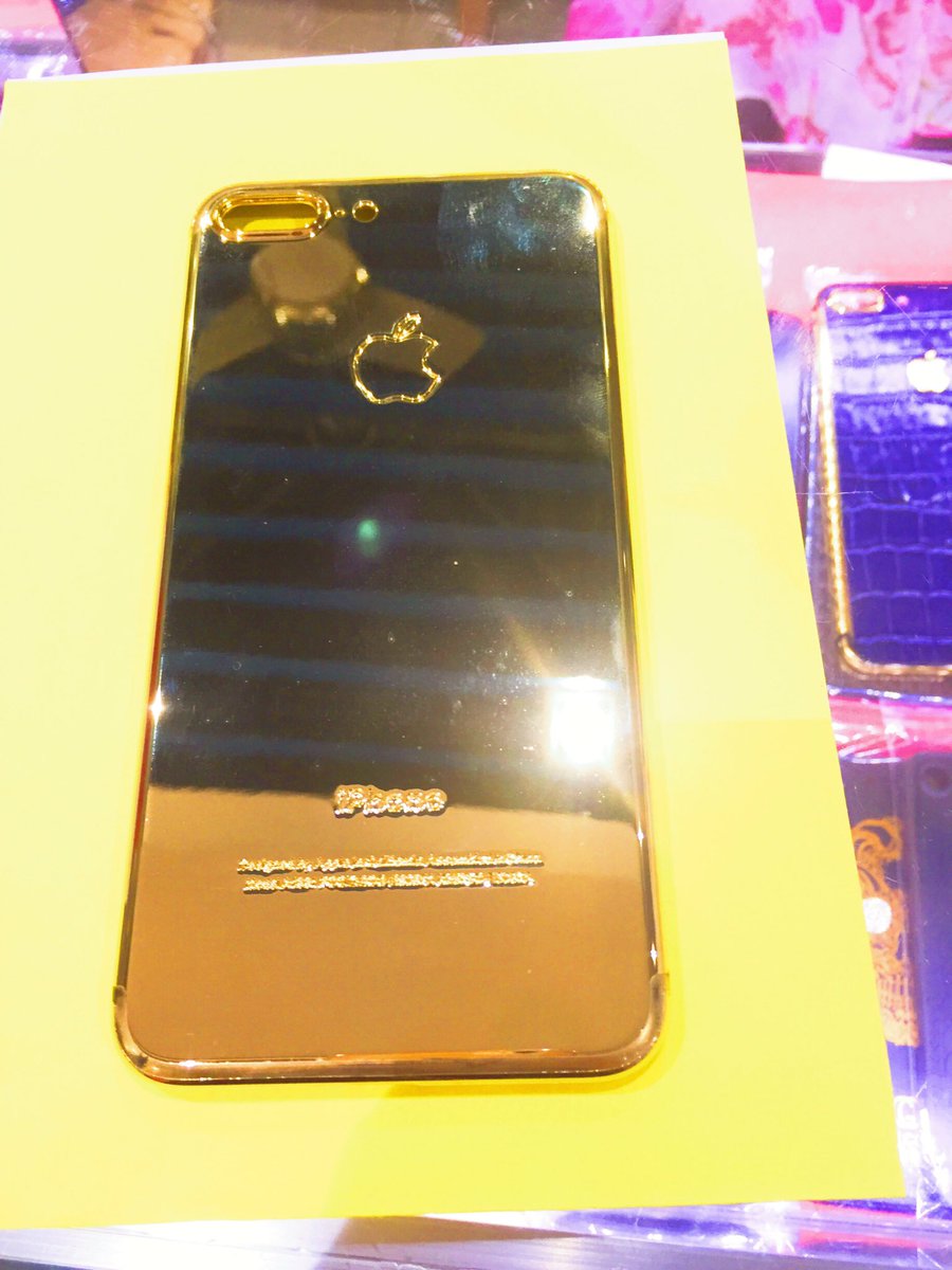 HenaChen's tweet photo. iPhone thicker 24ct gold https://t.co/svhNy7TxCE